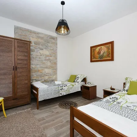 Granar Zadarvillas וילה Smilcic