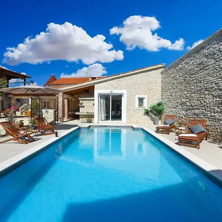 Granar Zadarvillas Villa *