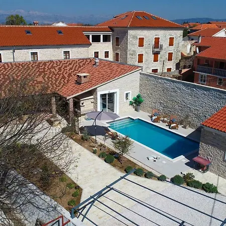 Granar Zadarvillas *