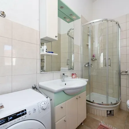 Granar Zadarvillas * Smilcic