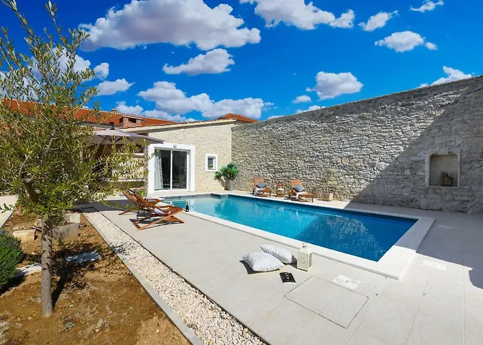 Granar Zadarvillas *